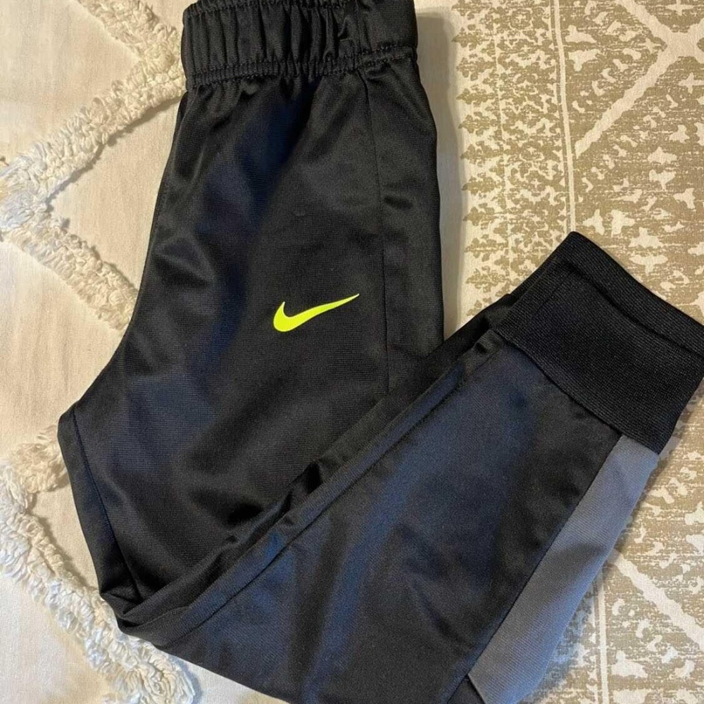 Nike Joggers